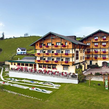 Ferienhotel Hofer Superior Strass im Attergau Luaran gambar