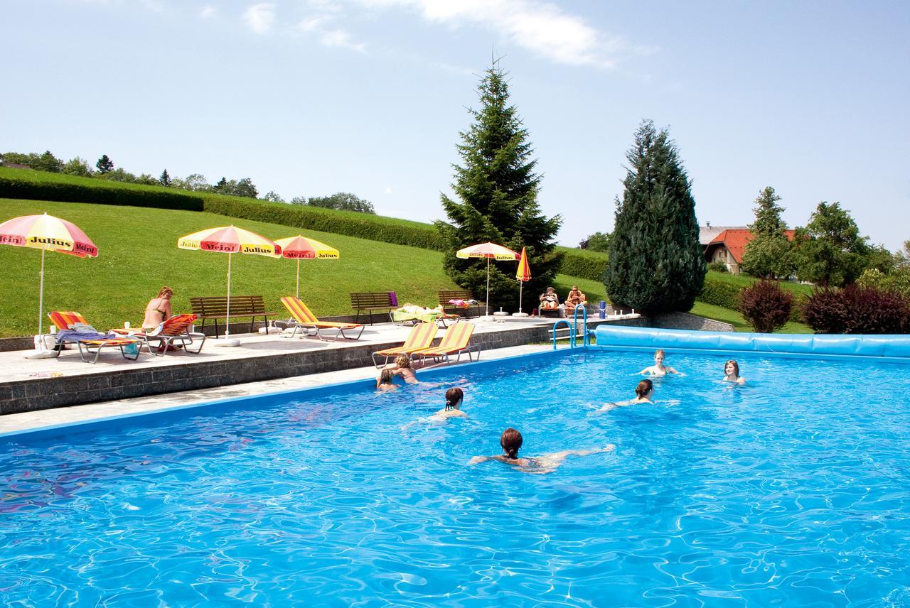 Ferienhotel Hofer Superior Strass im Attergau Luaran gambar